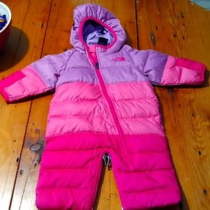 The North Face sz 0/3 months warm snowsuit